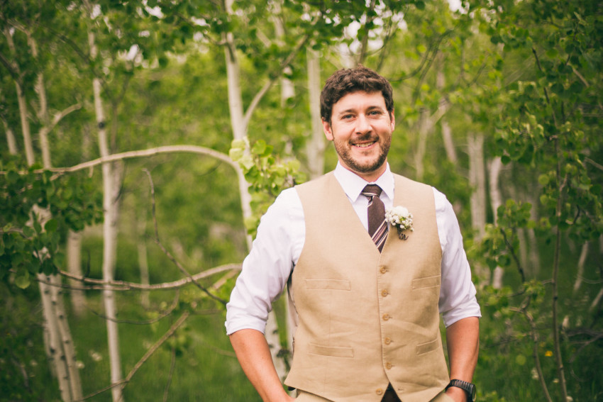 008_Crested Butte Wedding Photographer Secret Stash Woods Walk Ceremony Jamie Blue Bird Events Boho Epic Stars