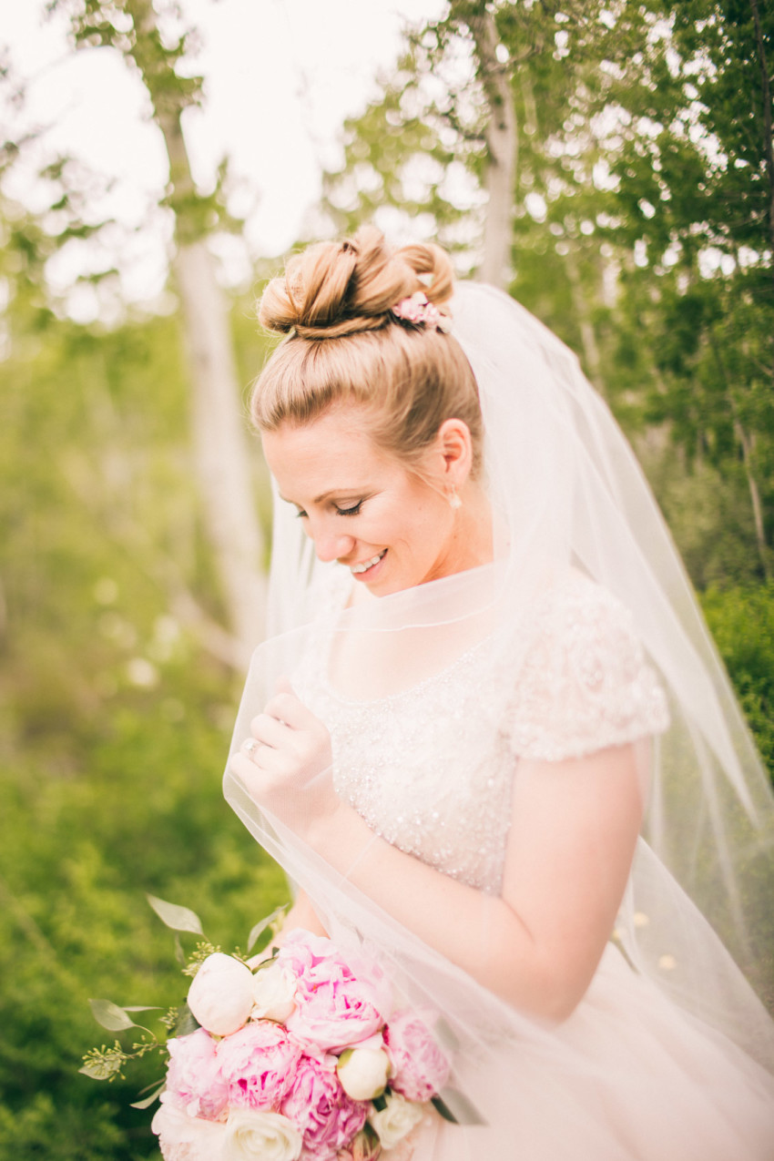 014_Crested Butte Wedding Photographer Secret Stash Woods Walk Ceremony Jamie Blue Bird Events Boho Epic Stars