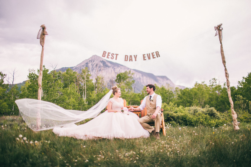 015_Crested Butte Wedding Photographer Secret Stash Woods Walk Ceremony Jamie Blue Bird Events Boho Epic Stars