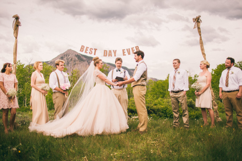 028_Crested Butte Wedding Photographer Secret Stash Woods Walk Ceremony Jamie Blue Bird Events Boho Epic Stars