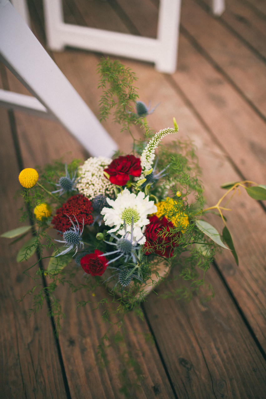 034 Evergreen Lake House Wedding Photographer beautiful flowers from beet and yarrow