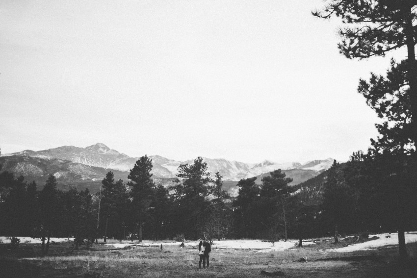 Katie Nick Anniversary RMNP Rocky Mountain National Park Estes Park Wedding Photographer Outdoor Adventure Session-012