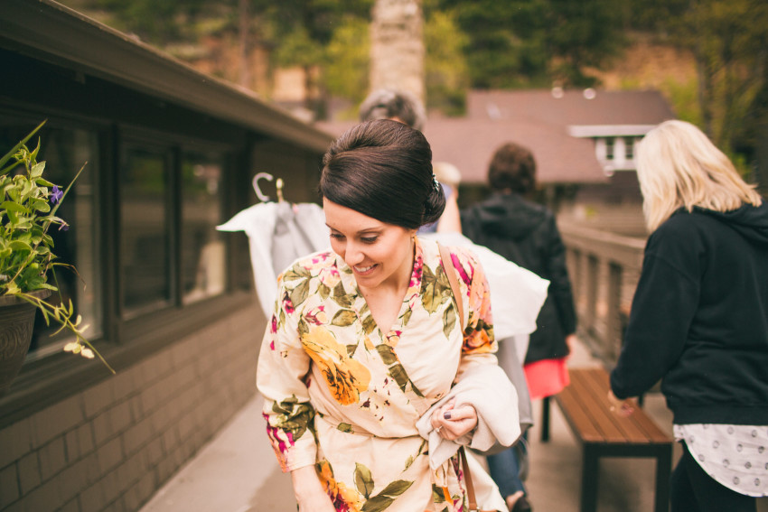 Kayla Jeremy Wedgewood Boulder Rainy Wedding Umbrella-008