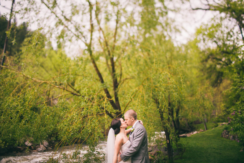 Kayla Jeremy Wedgewood Boulder Rainy Wedding Umbrella-037