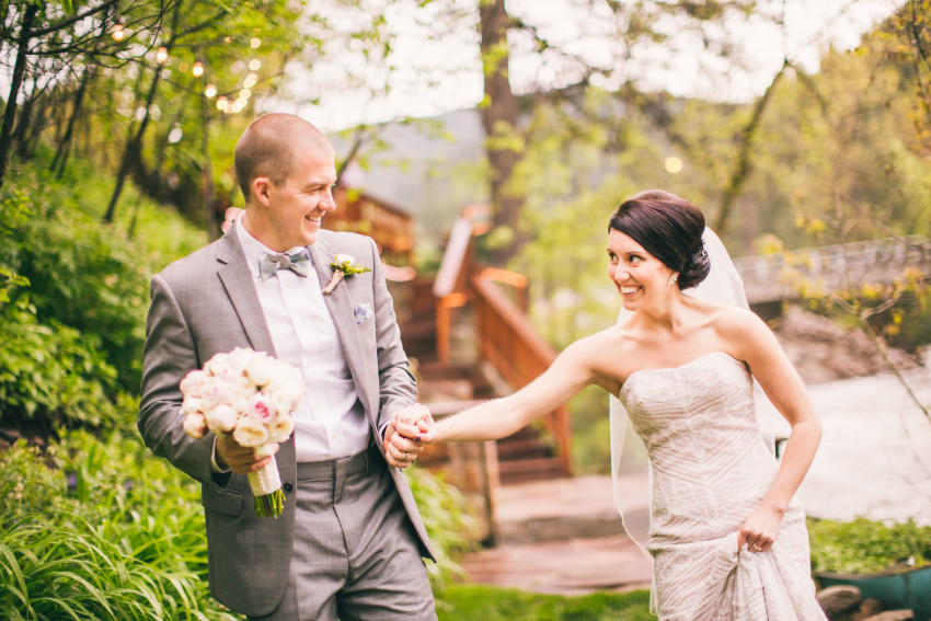 Kayla Jeremy Wedgewood Boulder Rainy Wedding Umbrella-038