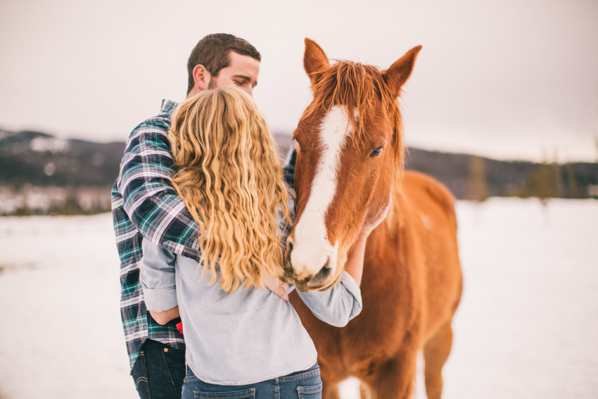 Kori Dan Engagement Steamboat Springs Vista Verde Ranch Horses Barn Snow Winter-008