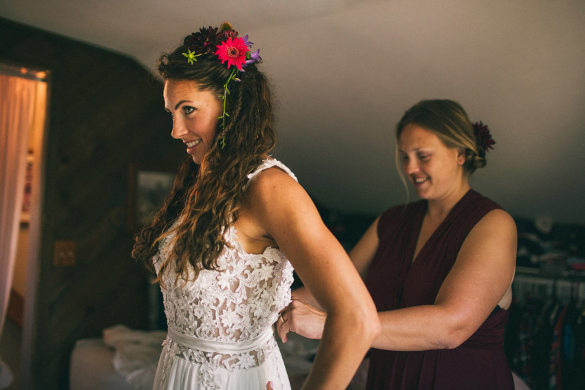 007 Mukwonago Milwaukee WI Beautiful Bride Getting Ready Andrea Danny Andrea