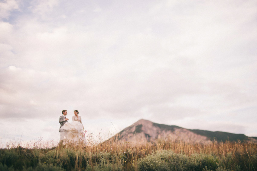 036 Crested Butte CO Harmel Country Dude Ranch Bonez Fun Laid-back Live Music Reception Mt Crested Butte Beautiful Ceremony In Woods Lauren Matt