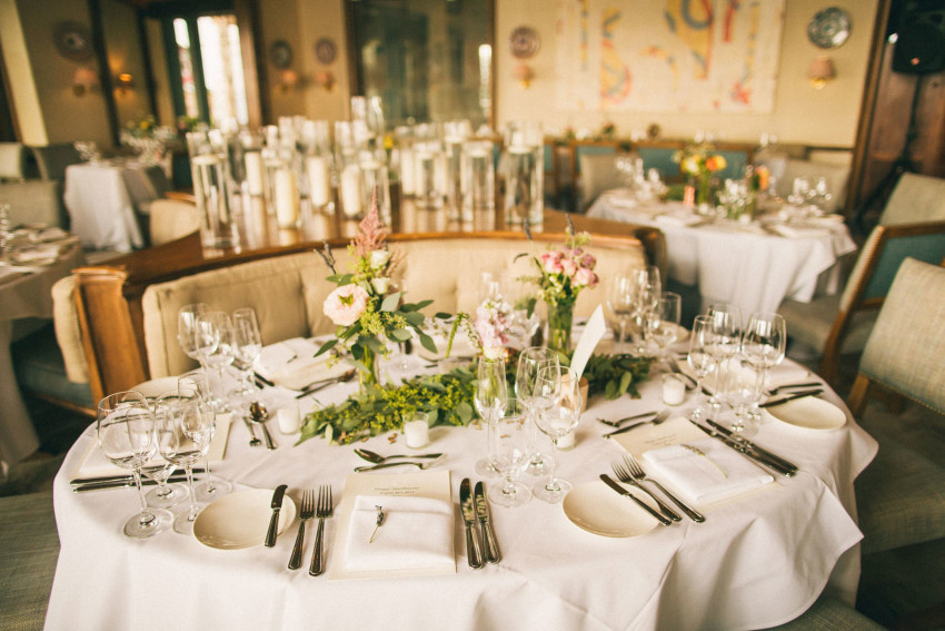 040 Aspen CO Mountain Top Luxury Wedding Reception Site Little Nell Table Setting