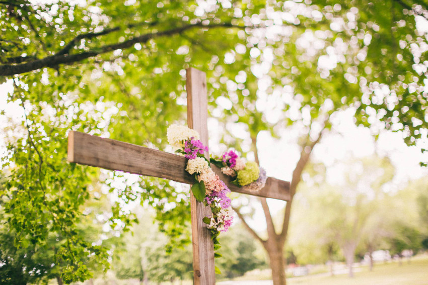 041 Mukwonago Milwaukee WI Summer Christian Wedding Wooden Cross in a Park Danny Andrea