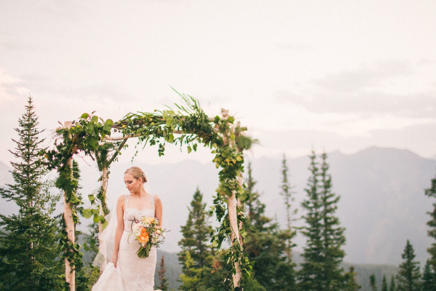 045 Aspen CO Mountain Top Luxury Wedding Inbal Dror Dress Bridal Portrait Tiffany Tom