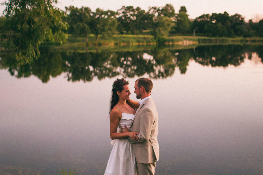 116 Mukwonago Milwaukee WI Barn DIY Laid-back Country Horses Creative Couples Bride Groom Portrait Dusk Danny Andrea