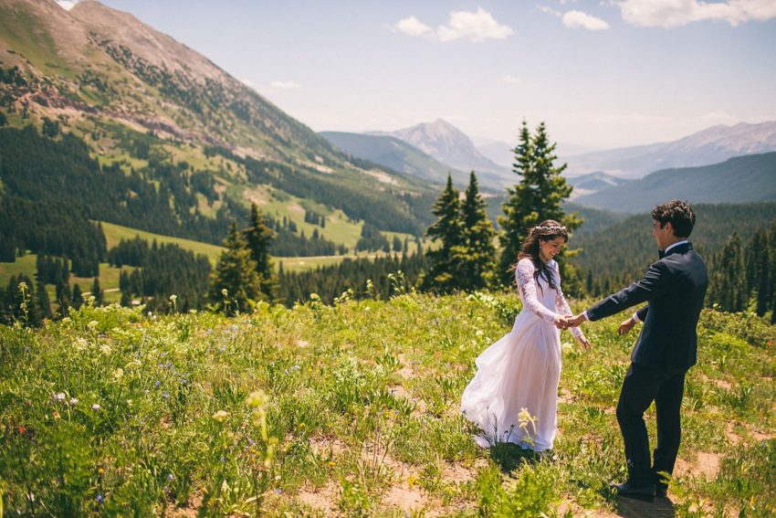 first look crested butte bride groom mountain views