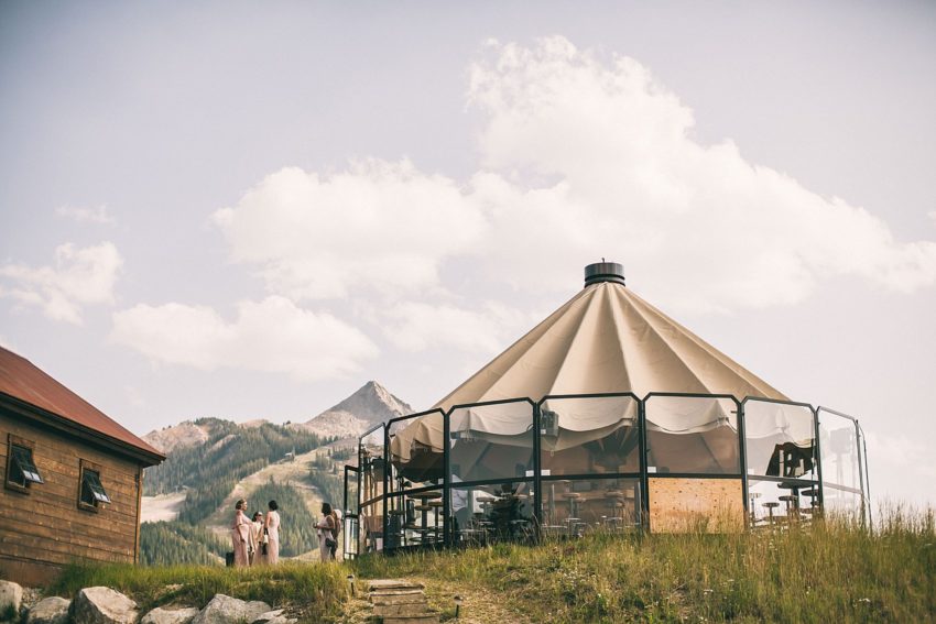 Umbrella Bar Ten Peaks Wedding