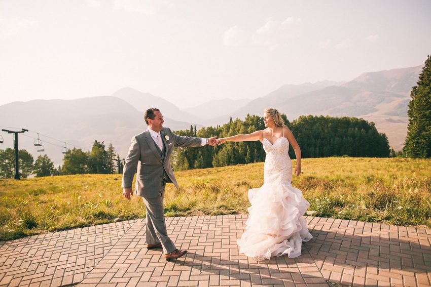 Beautiful Epic Bride Groom Portraits Mountain Ten Peaks Crested Butte
